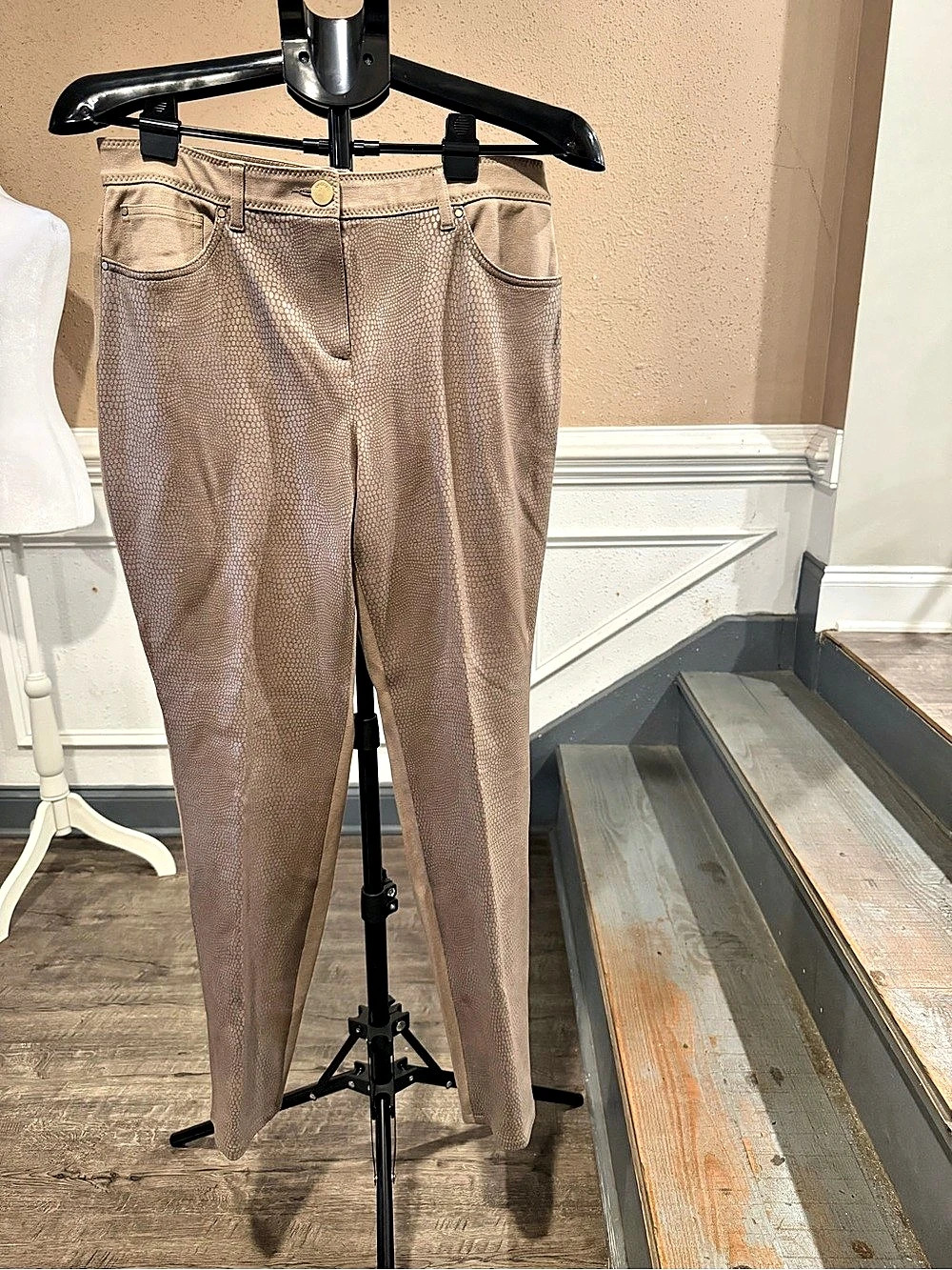 chico’s metallic textured ankle pants